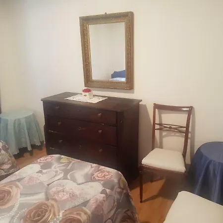 La Casa Di Laura بيت ضيافة